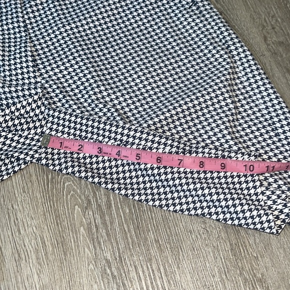 Nike Fit Dry Golf Houndstooth High Rise Shorts Women size 10 black white Bermuda - Picture 6 of 9